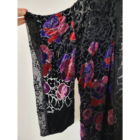 Revolve, Anna Sui Rose Border Burnout Velvet Open Cardigan in Black Multi PS - Picture 3 of 10